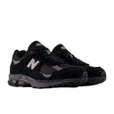 NEW BALANCE 2002R GORE-TEX - BLACK/MAGNET