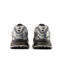 NEW BALANCE 2010 - Black Silver Metallic / Silver